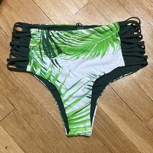NWOT Tinibikini Palm Leaf Bikini Bottoms